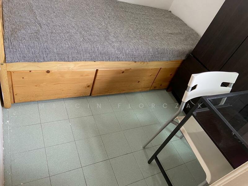 Common bedroom 1100pm