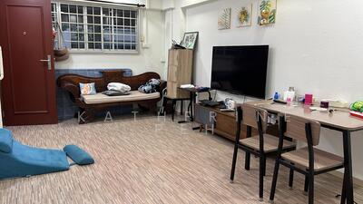 For Sale - 878 Tampines Avenue 8