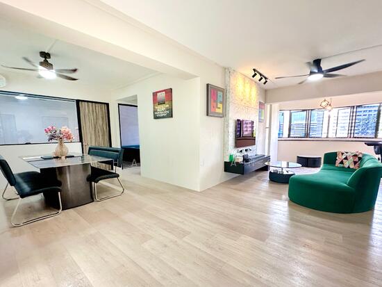 For Sale - 892A Tampines Avenue 8