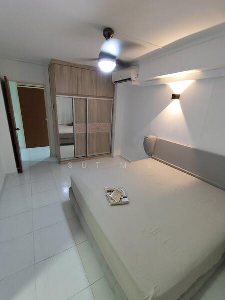 Master Bedroom - King Bed