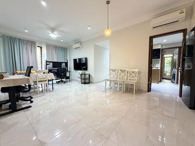 For Rent - Tropical Spring