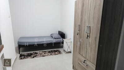 For Rent - Lakepoint Condo