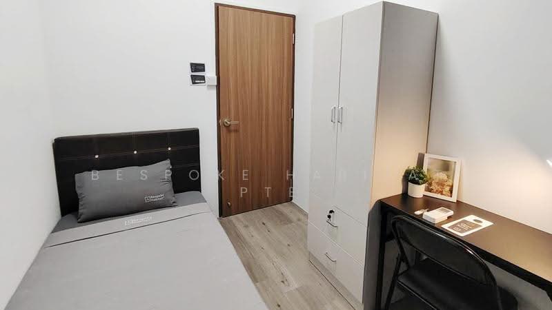 Lakepoint Condo, 2 Lakepoint Drive, Boon Lay / Jurong / Tuas, Room Rental, 100 sqft, Condominium For Rent, by Bespoke Habitat Pte Ltd, 60168363 - 02-22 PRS1 - PropertyGuru.com.sg