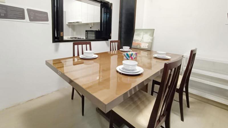 Lakepoint Condo, 2 Lakepoint Drive, Boon Lay / Jurong / Tuas, Room Rental, 100 sqft, Condominium For Rent, by Bespoke Habitat Pte Ltd, 60168363 - 04-17 Dining - PropertyGuru.com.sg