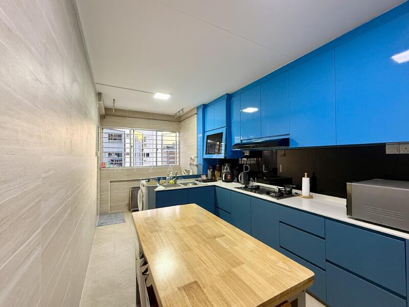 For Sale - 881 Tampines Street 84