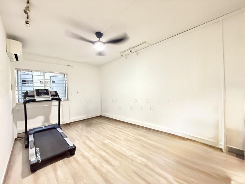 For Sale - 881 Tampines Street 84