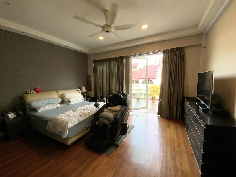 Corner Terrace @ Lentor Grove, Lentor Grove, 6 Bedrooms, 5,000 sqft, Corner Terrace For Sale, by Nigel Seow, 60168462 - Master Bedroom - PropertyGuru.com.sg
