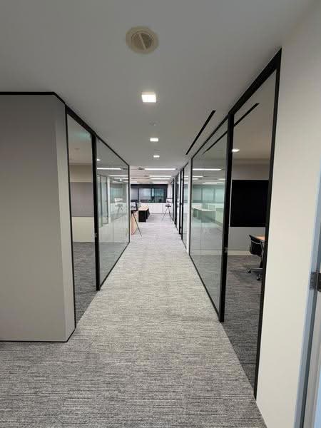 Robinson 77, 77 Robinson Road, Boat Quay / Raffles Place / Marina, 2,659 sqft, Office For Rent, by Joanna Zhou, 60168498 - Corridor - CommercialGuru.com.sg