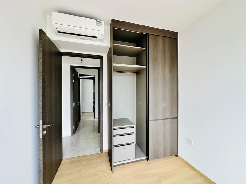 Common Bedroom Wardrobe