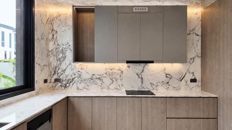 ⭐⭐LANDED7772@ Harvey Ave Brand New Detached, Harvey Ave, Guan Soon Rd, Jln Angin Laut, Bedok / Upper East Coast, 6 Bedrooms, 10,300 sqft, Detached House For Sale, by Joshua Loo, 60168836 - Kitchen - PropertyGuru.com.sg