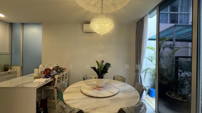 Dalla Vale, 208 Springleaf Avenue, 5 Bedrooms, 3,261 sqft, Cluster House For Sale, by Kris Ang 洪慧芯, 60168837 - Dining Room - PropertyGuru.com.sg