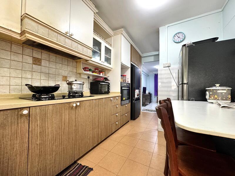 For Sale - 602 Yishun Street 61