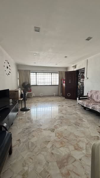 550 Jurong West Street 42, 550 Jurong West Street 42, 3 Bedrooms, 1,109 sqft, HDB Flat For Sale, by Zac Teo, 60168937 - Living Room - PropertyGuru.com.sg