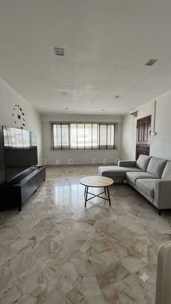 550 Jurong West Street 42, 550 Jurong West Street 42, 3 Bedrooms, 1,109 sqft, HDB Flat For Sale, by Zac Teo, 60168937 - Living Room - PropertyGuru.com.sg