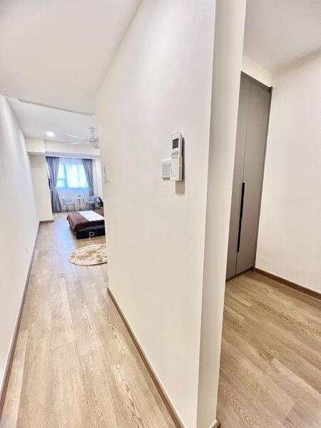 Walk-in wardrobe