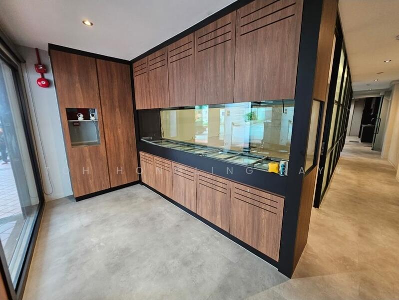 Many unit For Rent I F&B & Office I Nicely Renovated I 1 Call view all, , 2,300 sqft, Food & Beverage For Rent, by Toh HongLing Rayy, 60169171 - Kitchen - CommercialGuru.com.sg