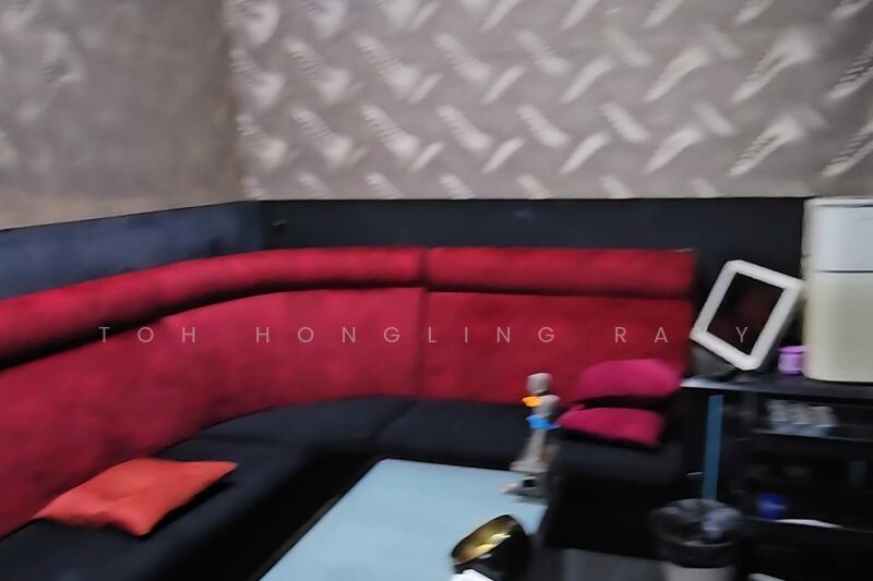 Few KTV Available I With P.E I 1 Call view 3 unit I Start Business fast, , 400 sqft, Shop / Shophouse For Rent, by Toh HongLing Rayy, 60169192 - Living Room - CommercialGuru.com.sg