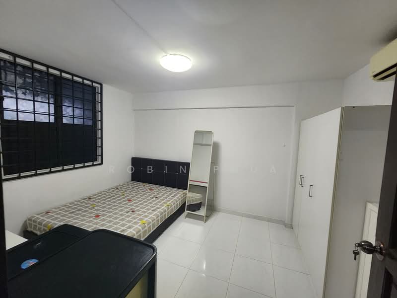 740 Yishun Avenue 5, 740 Yishun Avenue 5, 2 Bedrooms, 731 sqft, HDB Flat For Rent, by Robin Phua, 60169364 - Bedroom - PropertyGuru.com.sg
