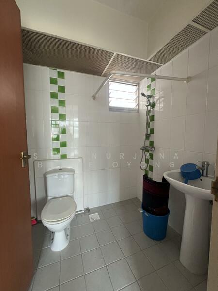 For Sale - 331C Anchorvale Street