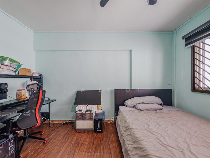 For Sale - 325 Jurong East Street 31