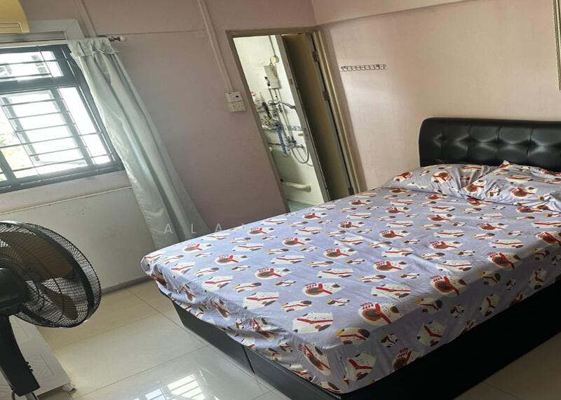 411 Ang Mo Kio Avenue 10, 411 Ang Mo Kio Avenue 10, 3 Bedrooms, 990 sqft, HDB Flat For Sale, by Alan Chua, 60169592 - Bedroom - PropertyGuru.com.sg