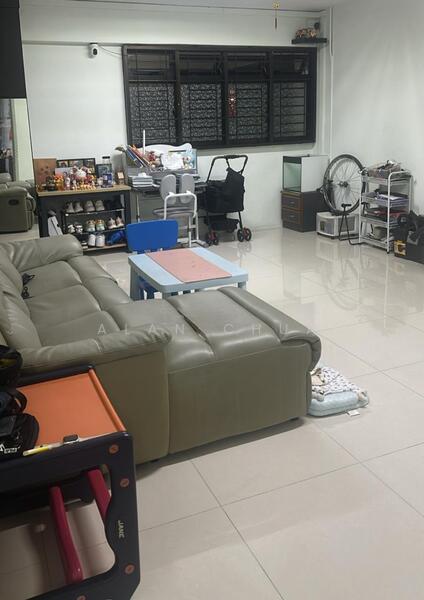 411 Ang Mo Kio Avenue 10, 411 Ang Mo Kio Avenue 10, 3 Bedrooms, 990 sqft, HDB Flat For Sale, by Alan Chua, 60169592 - Living Room - PropertyGuru.com.sg