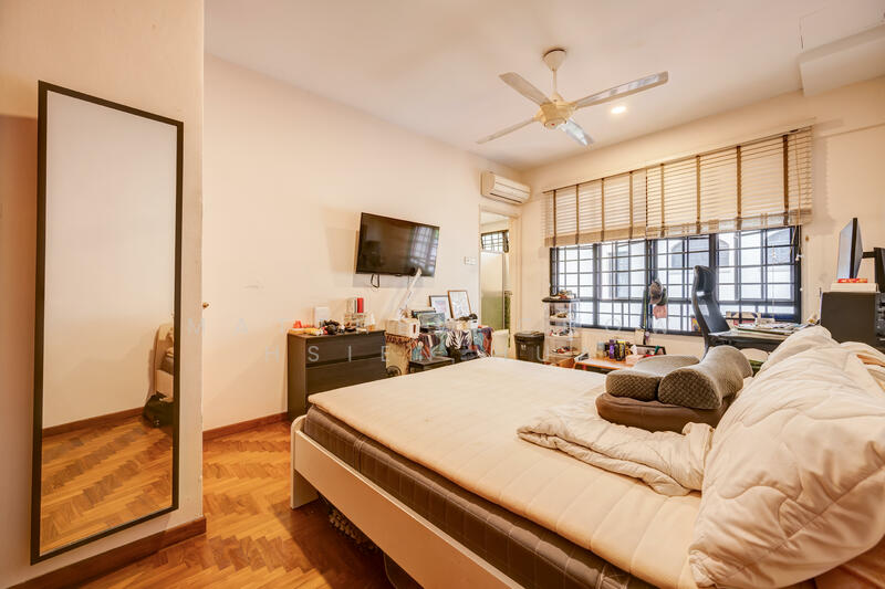 For Sale - Tamarind road