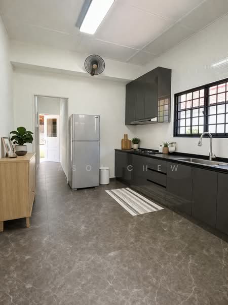 Kitchen - Fridge & New Cabinets/Hood/Hob