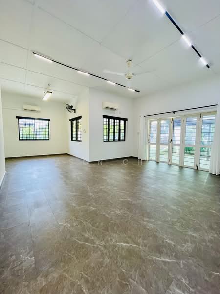 Toh Drive, Toh Drive, 4 Bedrooms, 2,400 sqft, Detached House For Rent, by Jason Chew, 60169770 - Great Segregation of Squarish Space - PropertyGuru.com.sg