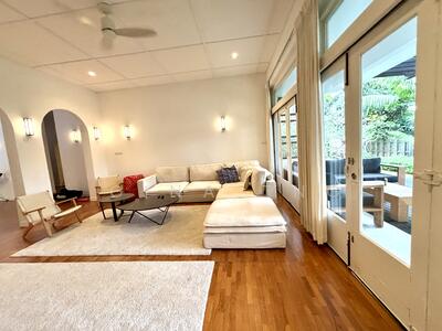 For Rent - King Albert park