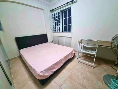 For Rent - 649 Woodlands Ring Road