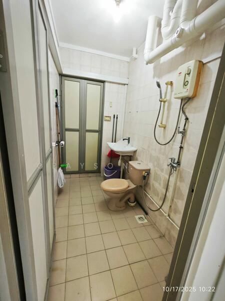 Common Bathroom