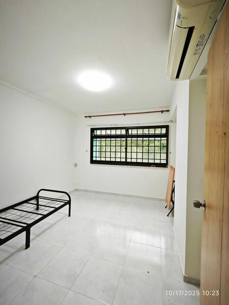 Common Bedroom 2