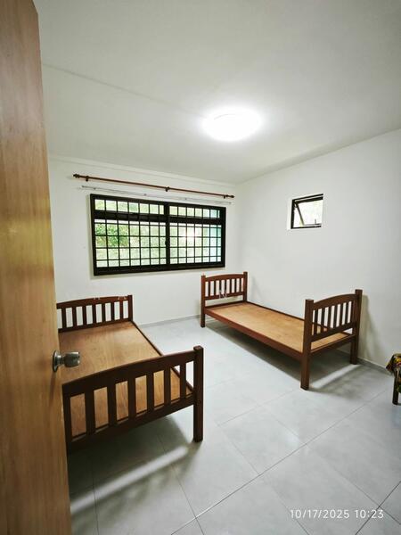 Common Bedroom 1