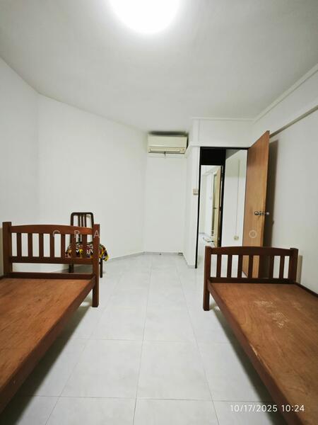 Common Bedroom 1