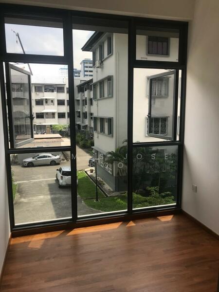 For Sale - Straits Mansions