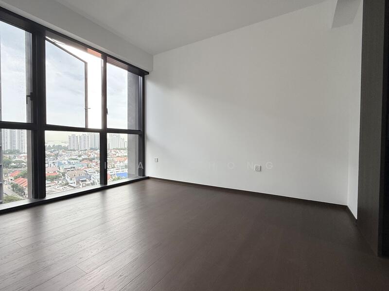 Spacious Master Bedroom with seaview