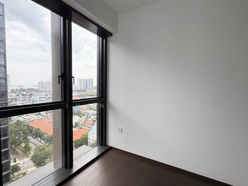 Bedrooms 2 and 3 with seaview 