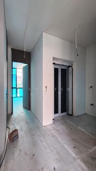 Brand New 3.5 Sty Corner Terrace w Pool and Lift, Walk to MRT, Meragi Road, Jln Pelatok, Jln Demak, Jln Pergam, Upper Changi Road East, Bedok / Upper East Coast, 5 Bedrooms, 6,413 sqft, Corner Terrace For Sale, by Jennifer Leong, 60170645 - Interior - PropertyGuru.com.sg