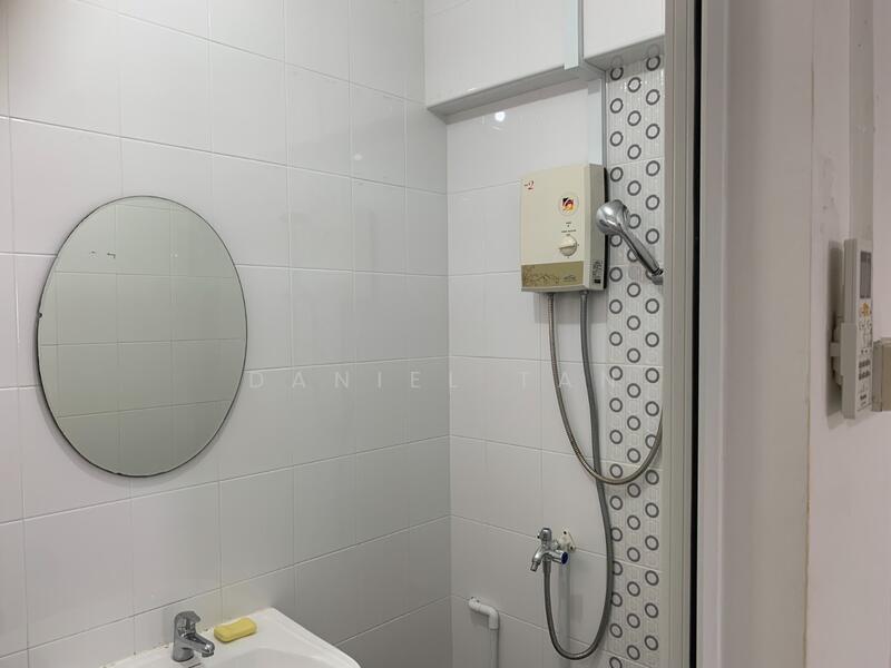 Master attached Bathroom