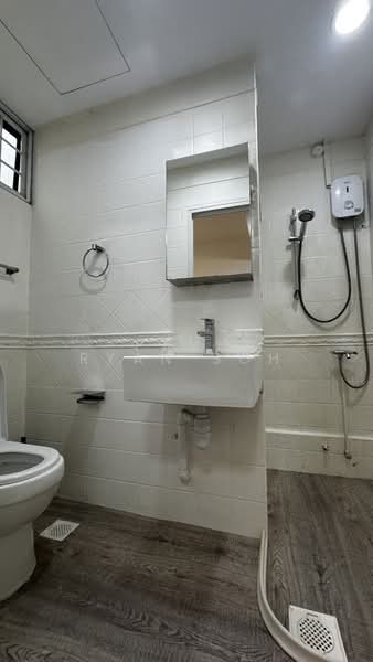Beach Road room rental, , Room Rental, 120 sqft, Apartment For Rent, by Paul Ryan Soh, 60171090 - Bathroom - PropertyGuru.com.sg