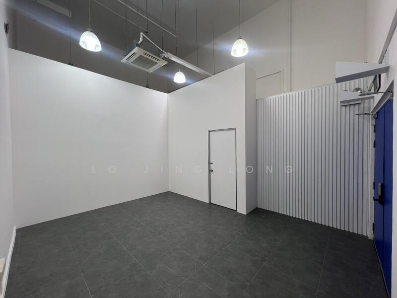 Oxley BizHub, 61 Ubi Road 1, 1,690 sqft, Light Industrial (B1) For Sale, by Lo Jing Long, 60171225 - Study - CommercialGuru.com.sg