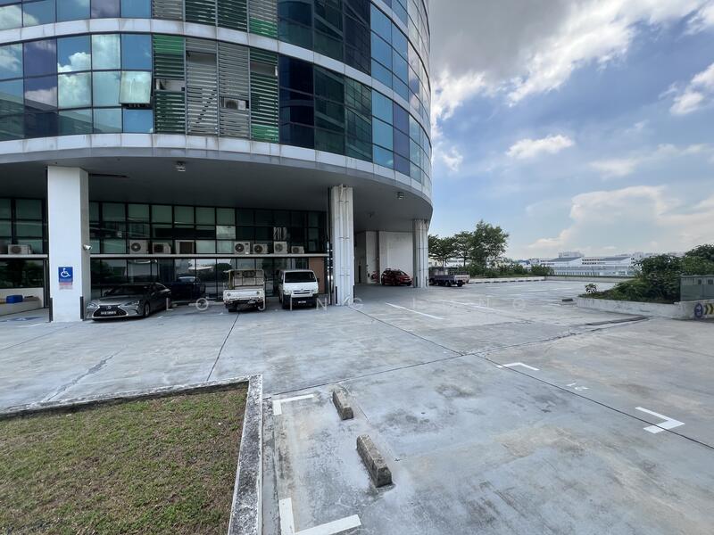 Oxley BizHub, 61 Ubi Road 1, 1,690 sqft, Light Industrial (B1) For Sale, by Lo Jing Long, 60171225 - CommercialGuru.com.sg