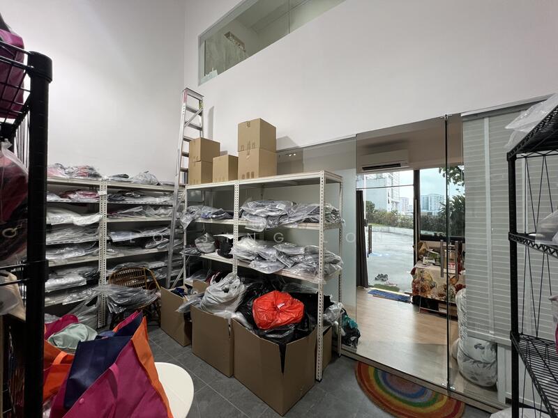 Oxley BizHub, 61 Ubi Road 1, 1,690 sqft, Light Industrial (B1) For Sale, by Lo Jing Long, 60171225 - CommercialGuru.com.sg