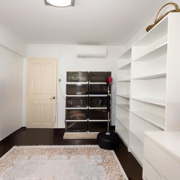 Common bedroom