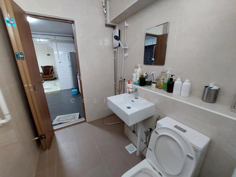 Common Toilet @ 158 Yung Loh Road