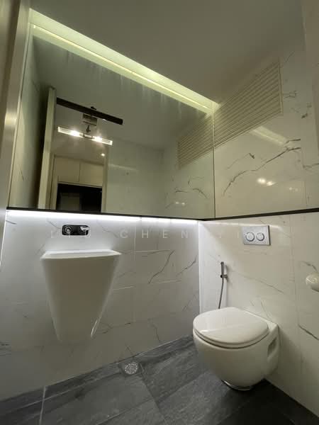 Nim Gardens, 71 Nim Road, 3 Bedrooms, 2,217 sqft, Condominium For Rent, by LIU Chen Yin, 60171671 - Powder Room (at Level 1) - PropertyGuru.com.sg