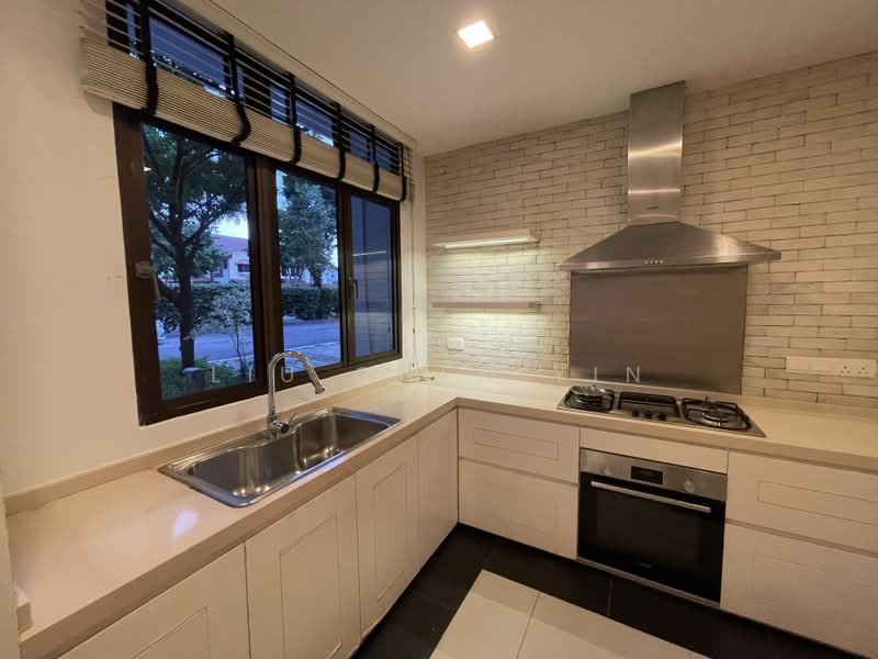 Nim Gardens, 71 Nim Road, 3 Bedrooms, 2,217 sqft, Condominium For Rent, by LIU Chen Yin, 60171671 - Kitchen - PropertyGuru.com.sg