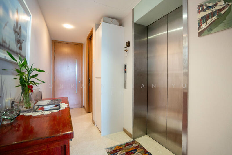 Entrance Foyer & Private Lift