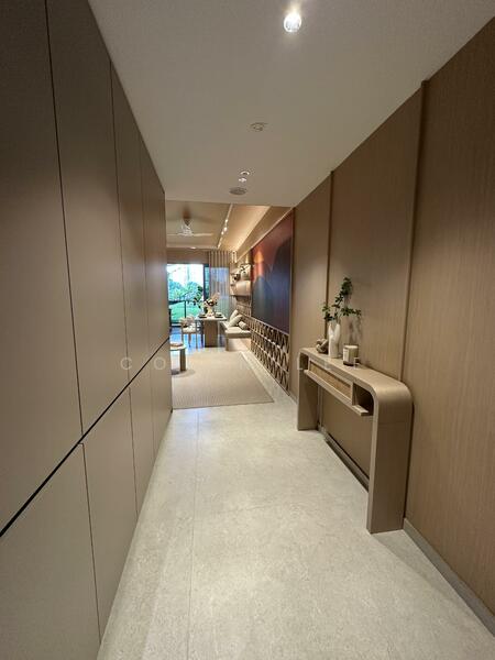 Promenade Peak, 1 Zion Road, Alexandra / Commonwealth, 3 Bedrooms, 1,033 sqft, Condominium For Sale, by Colin Lee, 60171942 - Entrance corridor - PropertyGuru.com.sg